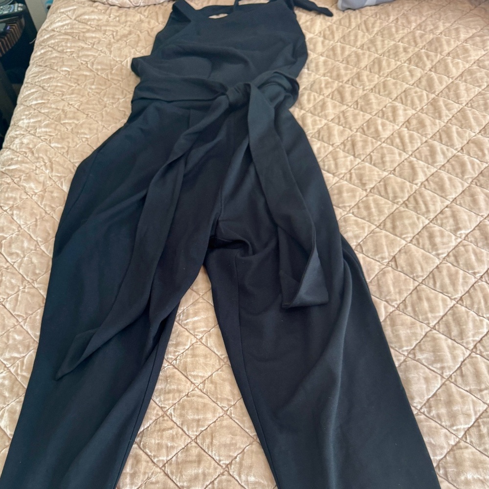 Torrid NWOT jumpsuit - size 0 (12)